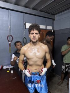 Lane Komonoski fighter profile
